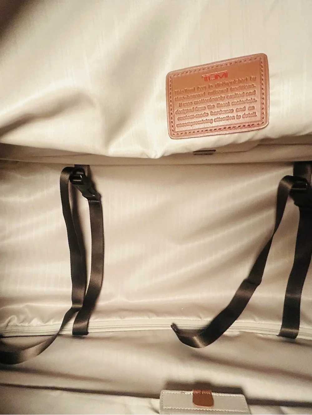 TUMI …LARGE  Alpha Bag